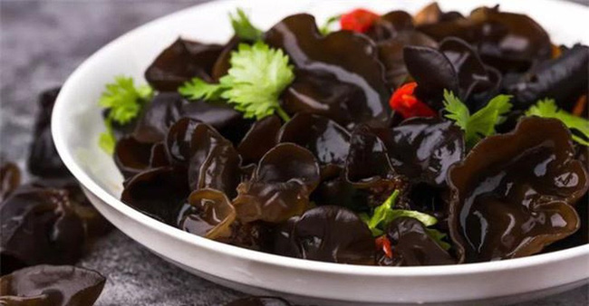 4 sai lầm thường thấy trong cách sơ chế mộc nhĩ của nhiều bà nội trợ, mắc phải điều số 2 chẳng khác nào rước bệnh vào người!-1