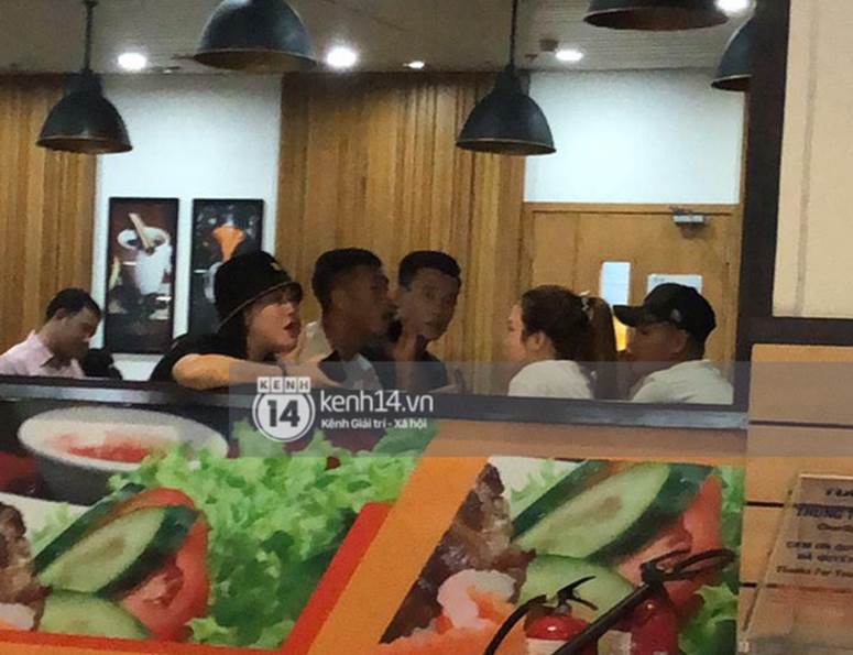 Thủ môn Bùi Tiến Dũng và Đông Triều ra sân bay đi dự đám cưới Công Phượng-1