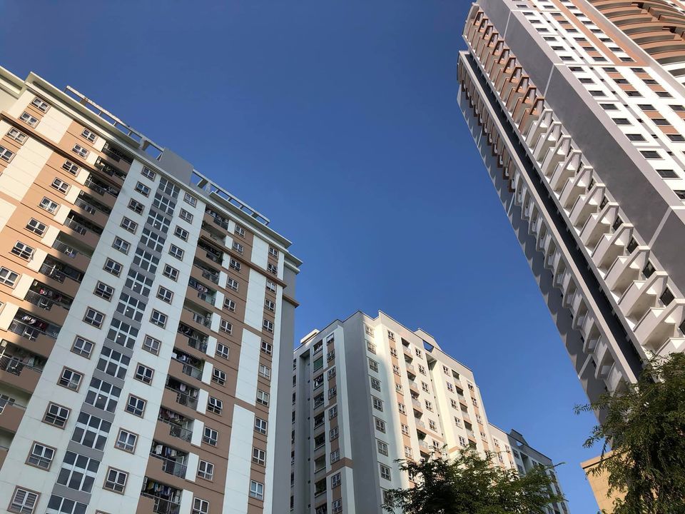 Có ba tỷ, đau đầu căn hộ cũ nội đô hay nhà mới ngoại thành-1