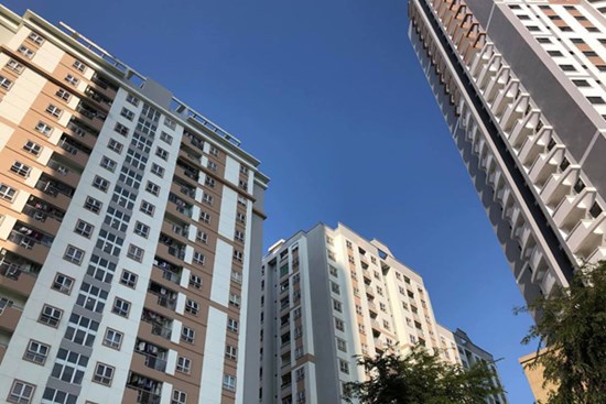 Có ba tỷ, đau đầu căn hộ cũ nội đô hay nhà mới ngoại thành