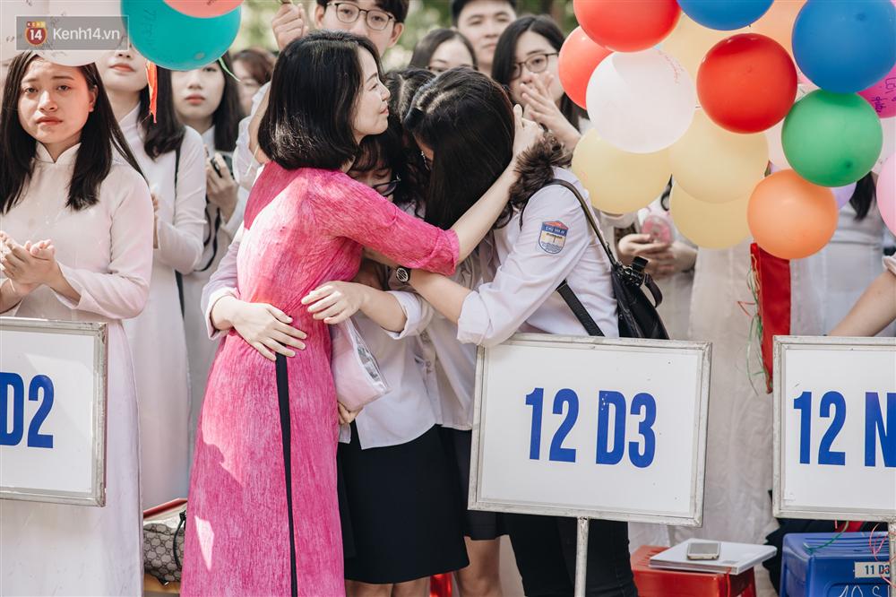 Thầy giáo trong ca khúc Bụi Phấn là ai?-2