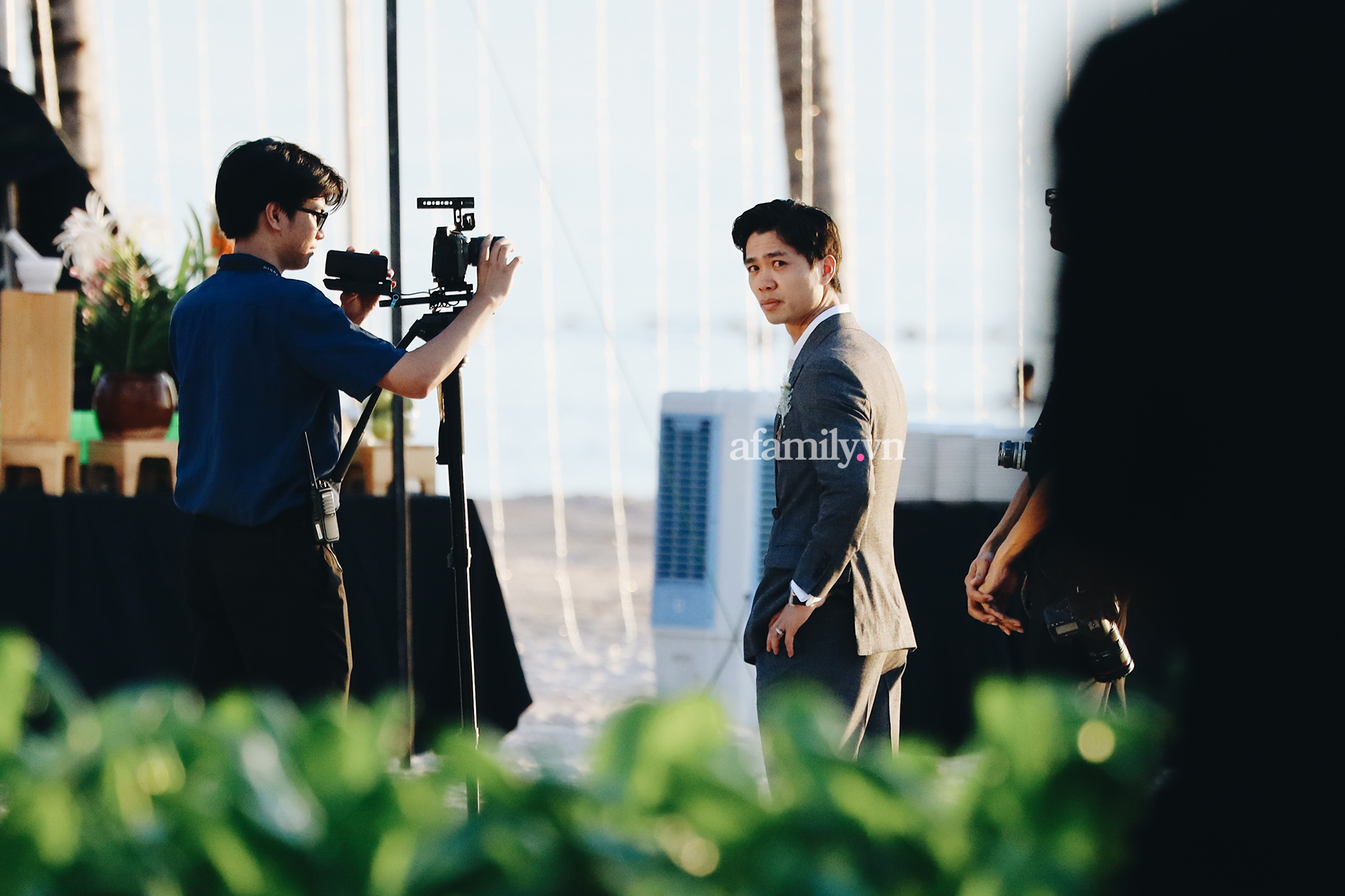 Toàn cảnh lễ cưới siêu tinh tế của Công Phượng, Viên Minh, chú rể bật mí chuyện ai là người tỏ tình đầu tiên và lời nhận xét khó đỡ của Duy Pinky khiến ai cũng bật cười-8