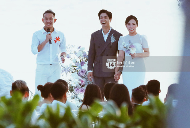 Bộ ảnh hôn lễ đẹp nức nở của Công Phượng - Viên Minh tại Phú Quốc: Nụ cười vỡ òa, cái nắm tay thật hơn bất cứ câu chuyện ngôn tình nào!-7