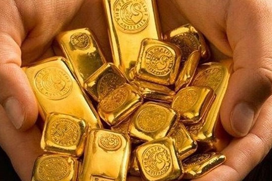 Vay vàng mua nhà, vợ chồng trẻ méo mặt trả nợ khi giá tăng