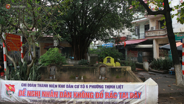 Cận cảnh nghĩa địa trong phố Hà Nội: Nơi người dân vẫn vô tư ăn uống, vui chơi bên cạnh mộ người chết-17