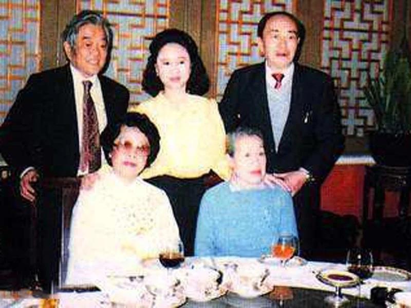 Mối tình gây tranh cãi nhất thời Trung Hoa Dân Quốc, nữ sinh đem lòng yêu thầy giáo hơn 8 tuổi, giờ con gái họ là nhà văn người Việt nào cũng thuộc tên-8