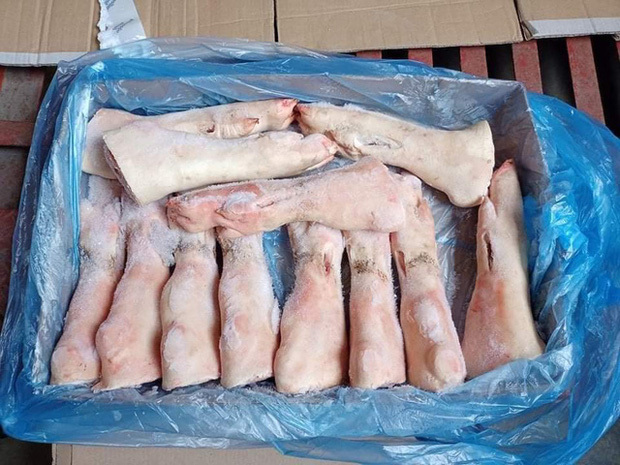 Kê gà, đuôi bò, chân giò heo đông lạnh giá chỉ vài chục nghìn đồng/kg-2