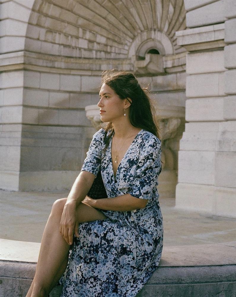 Phụ nữ Pháp nhiều nàng không cao nhưng vẫn hack dáng đỉnh cao nhờ 3 tips này-1