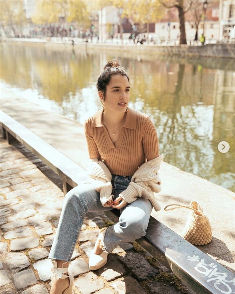 Phụ nữ Pháp nhiều nàng không cao nhưng vẫn hack dáng đỉnh cao nhờ 3 tips này-3