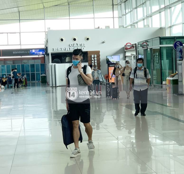 Dàn cầu thủ đình đám kết thúc tour ăn cưới, riêng tình địch Viên Minh là lúc đến hết mình - lúc về hết hồn nhất-7