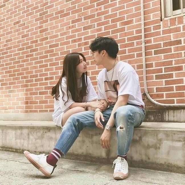 Âm thầm về tận quê của người yêu, cô gái sững người khi nhìn thấy hình ảnh anh bế một đứa bé, thân thế thật sự của nó che giấu cả bí mật cực lớn đằng sau-2