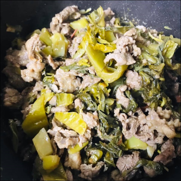 Muối dưa cải bằng nước nóng hay nước lạnh thì ngon? Bật mí công thức chân ái giúp&nbsp;dưa giòn, vừa miệng khiến chị em bất ngờ!-4