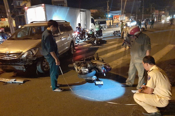 Vào khách sạn với hai bạn nam để nghỉ ngơi ở Long An, thanh niên 18 tuổi bị cắt của quý-2