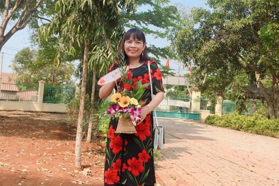 Những mẩu chuyện nhỏ về người mẹ giáo viên của tôi: Đi chợ phụ huynh không cho trả tiền, vui mãi vì 20/11 được tặng cân tôm