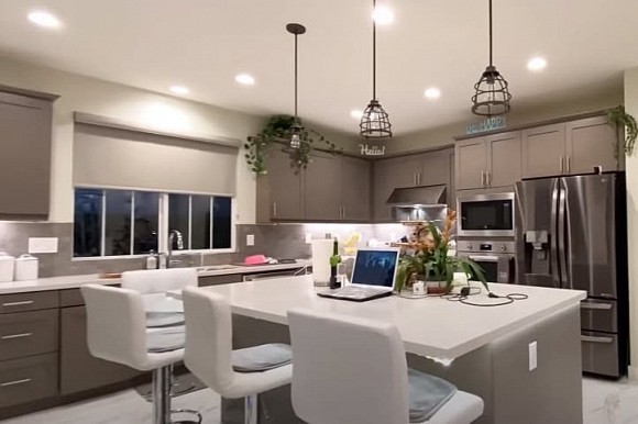 Ngắm không gian sống của diễn viên Bình minh châu thổ Hồ Xuân Đào ở Mỹ-6