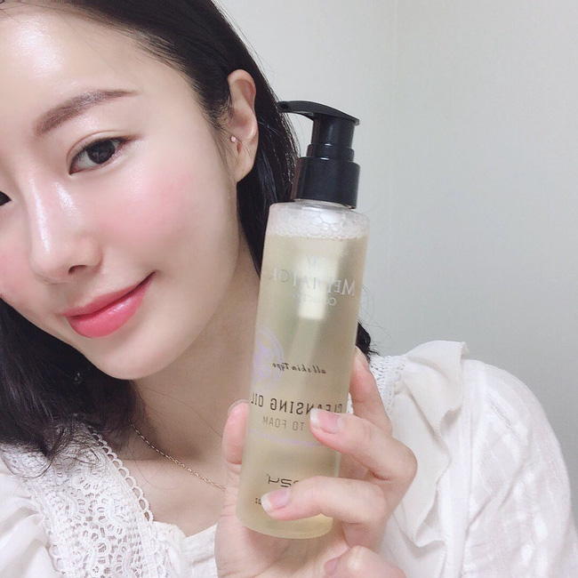 Dành vài năm thử bao quy trình skincare, nàng BTV ngộ ra làn da đẹp nhất là khi chỉ chăm sóc 5 bước-1