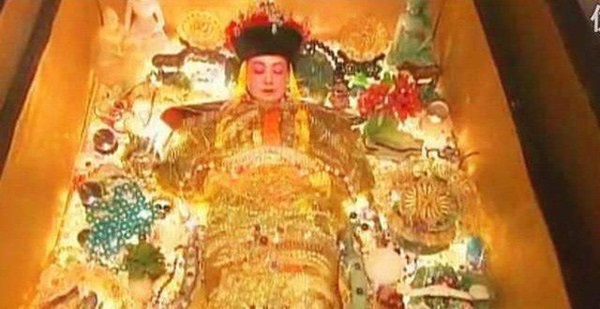 Giật mình số người khiêng linh cữu của Từ Hy thái hậu-1