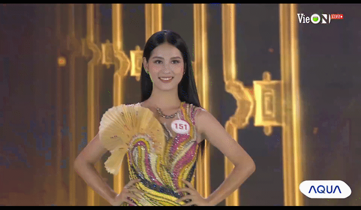 Thí sinh lật mặt nhanh nhất chung kết Hoa hậu Việt Nam 2020: Vừa nở nụ cười công nghiệp đã quay ngoắt 180 độ?-1