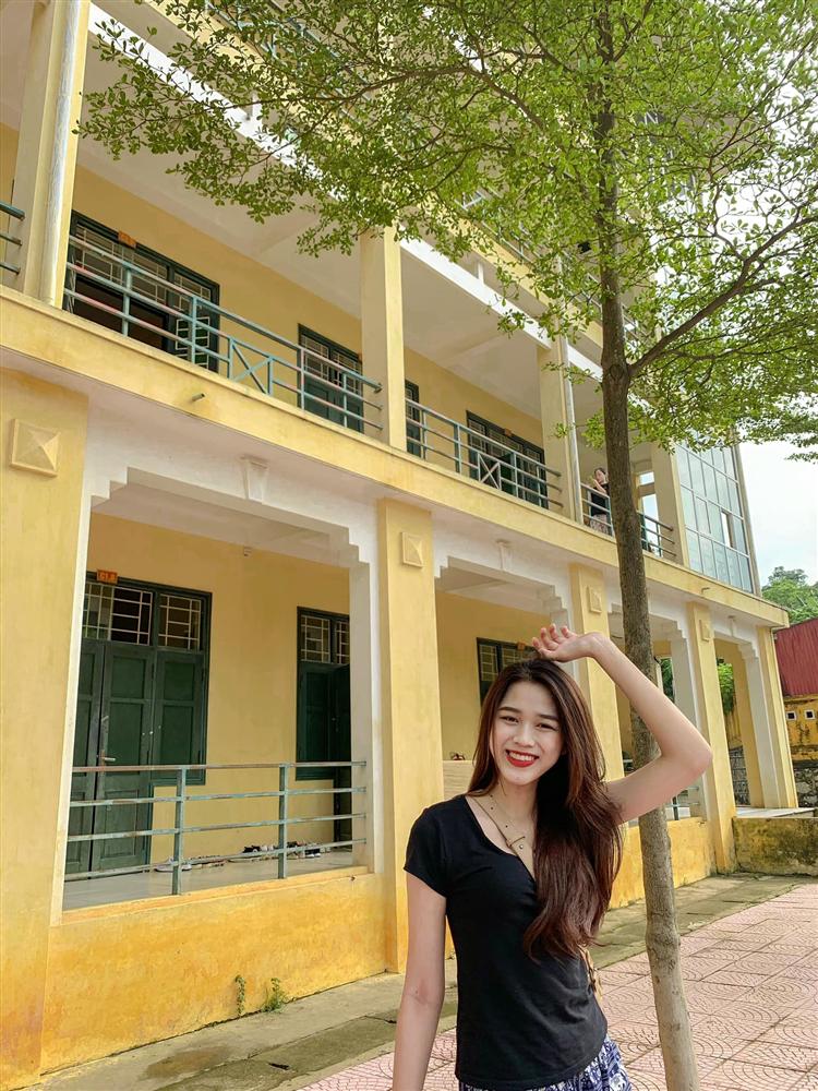 Vẻ đẹp đời thường xinh hút hồn của Tân Hoa hậu Việt Nam 2020 Đỗ Thị Hà-4