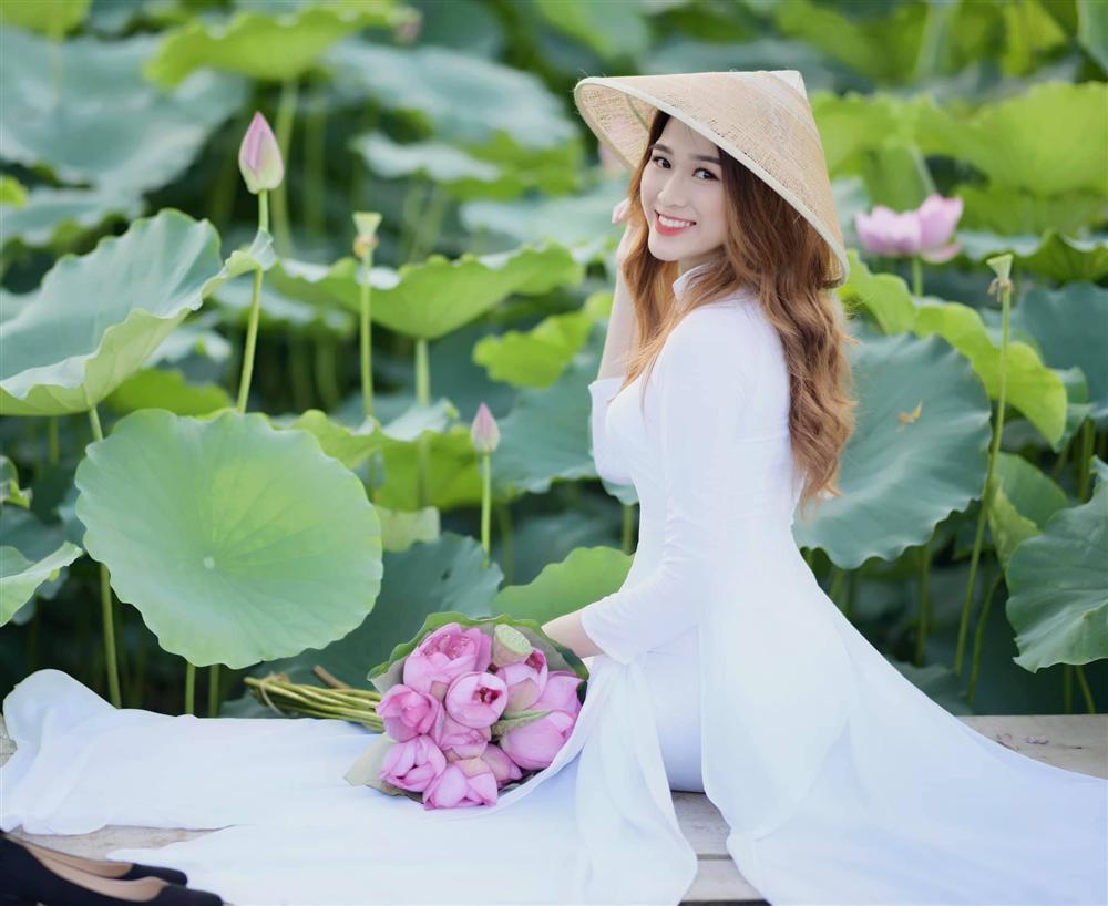 Vẻ đẹp đời thường xinh hút hồn của Tân Hoa hậu Việt Nam 2020 Đỗ Thị Hà-13