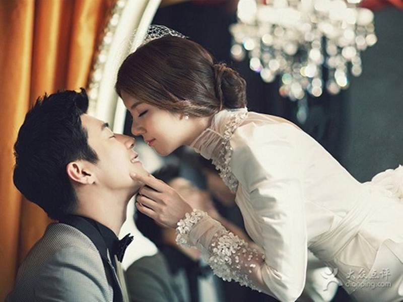 Chồng đột ngột đòi ly hôn nhưng cô vợ đã nhìn thấu bí mật phía sau, cô bỗng đặt vào tay chồng một vật nhỏ bé khiến anh phải bật khóc-1