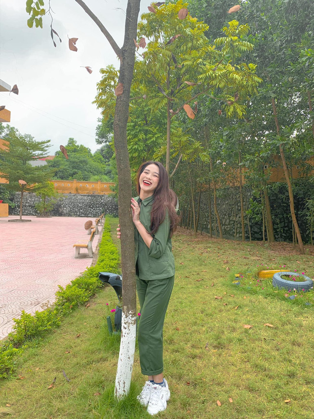 Hành trình nhan sắc thay đổi chóng mặt của Hoa hậu Đỗ Thị Hà từ cấp 1 cho đến lúc lên Đại học-8