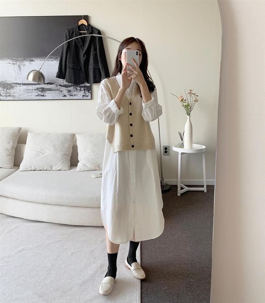 5 kiểu áo cứ khoác ngoài váy trắng là tạo nên set đồ xịn đẹp từ công sở ra phố-5
