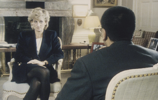 Trong khi anh trai William cố hết sức bảo vệ công lý cho người mẹ quá cố, động thái của Harry gây xôn xao dư luận-3