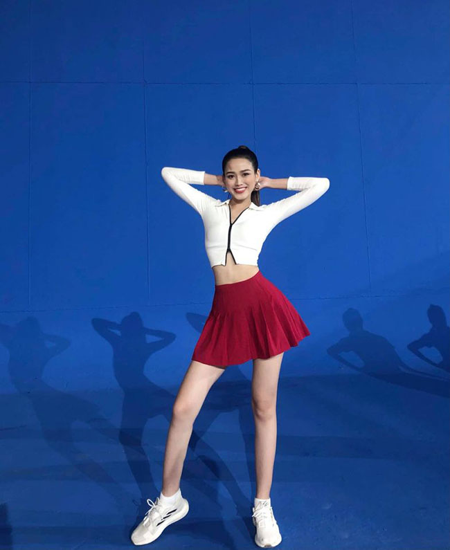 Ảnh lộ rõ eo bánh mì của Tân Hoa hậu Đỗ Thị Hà-6