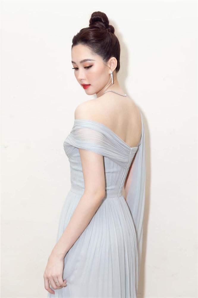 Nhan sắc Đặng Thu Thảo trong đêm chung kết Hoa hậu Việt Nam 2020-4