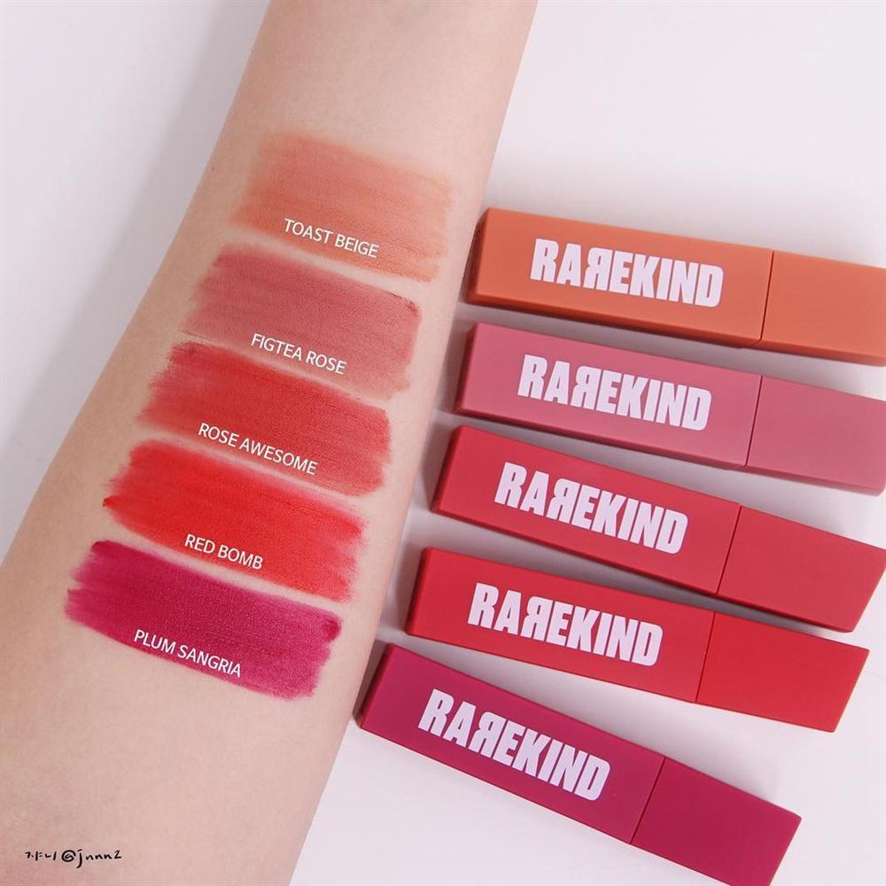 Nàng Tân Hoa hậu 19 tuổi chỉ mê 2 sắc son chân ái: Gợi ý ngay cho nàng 4 cây son với màu na ná để có nhan sắc tựa Bông hậu-23