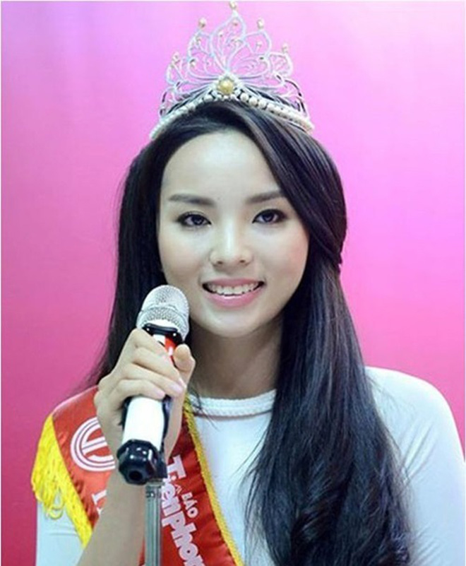 Nhan sắc dàn Hoa hậu Việt Nam lúc đăng quang: Tiểu Vy được báo quốc tế ca ngợi, Mai Phương Thuý nhận gạch đá, còn Đỗ Thị Hà?-19