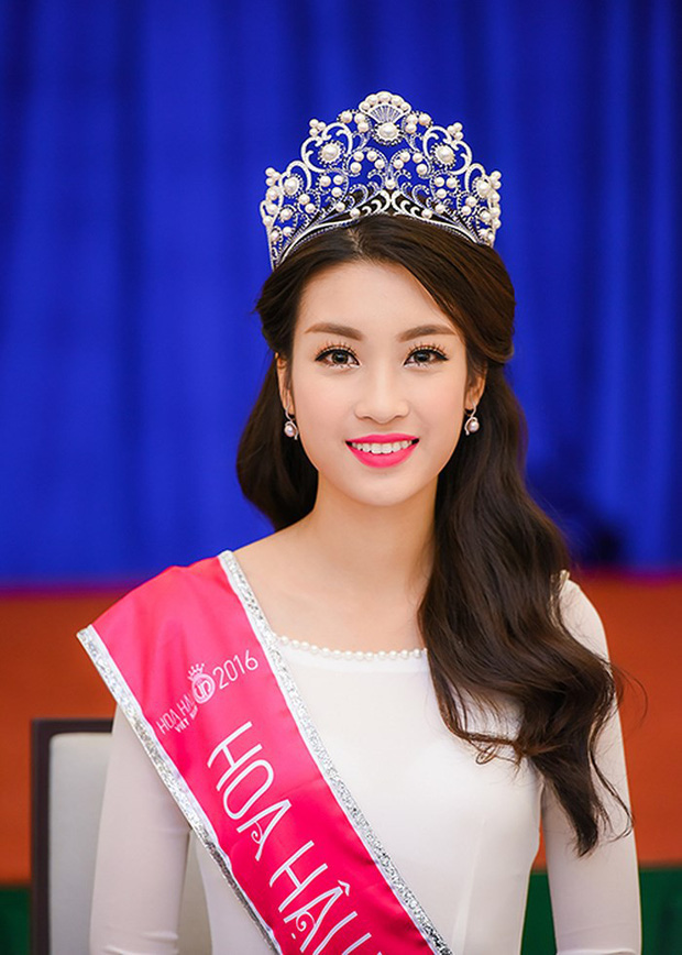 Nhan sắc dàn Hoa hậu Việt Nam lúc đăng quang: Tiểu Vy được báo quốc tế ca ngợi, Mai Phương Thuý nhận gạch đá, còn Đỗ Thị Hà?-23