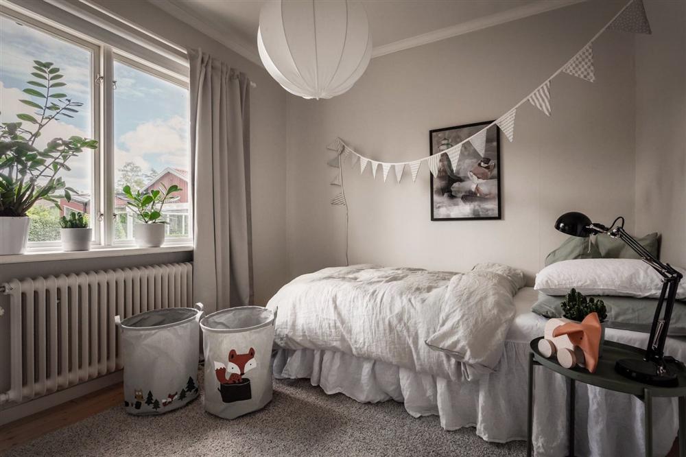 Căn nhà cấp 4 màu xanh da trời nhìn ngoài thì bình thường mà bên trong khiến ai cũng sững sờ-29