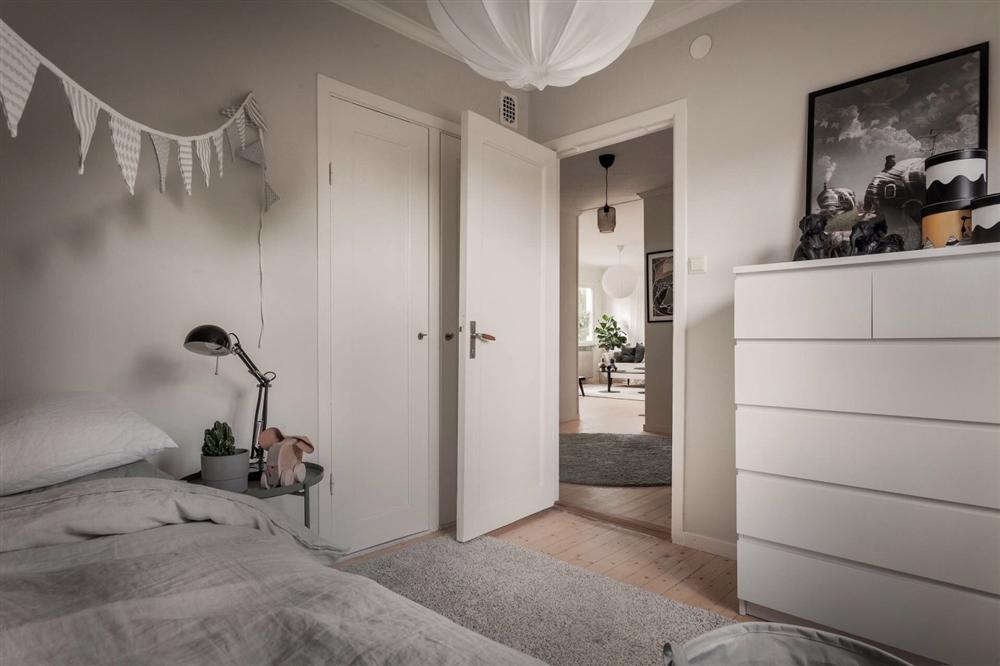 Căn nhà cấp 4 màu xanh da trời nhìn ngoài thì bình thường mà bên trong khiến ai cũng sững sờ-31