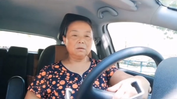 Màn đào tẩu khỏi hôn nhân tù túng của bà cô TikTok-er gây chấn động MXH, hé lộ kế hoạch điên rồ được ấp ủ suốt 1 năm-1