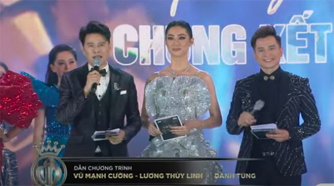 4 mùa giải liên tiếp, chung kết Hoa hậu Việt Nam đều bị chê bai vì điều này-4