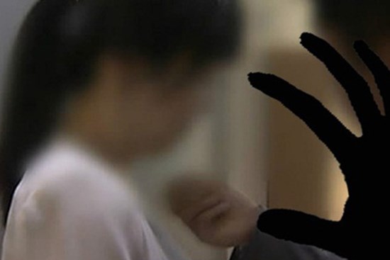 Lãnh đạo cấp cao Chanel Korea bị tố quấy rối tình dục nữ nhân viên ngay tại cửa hàng, con số nạn nhân lên đến 12 người trong suốt 10 năm