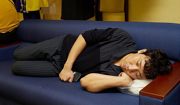 Cách đối phó với chứng mất ngủ vào ban đêm, hướng dẫn bạn mẹo hay để vào giấc nhanh và ngon hơn-5