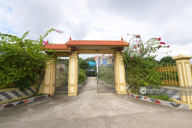 Cận cảnh phòng riêng và loạt bằng khen của Hoa hậu Việt Nam Đỗ Thị Hà trong cơ ngơi rộng hàng trăm m2 ở Thanh Hoá-10