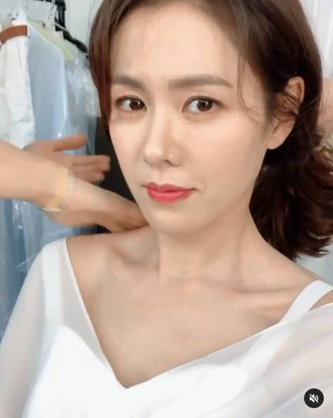 Các mỹ nhân 30+ có 6 tuyệt đỉnh bí kíp skincare mà nếu copy theo, làn da của bạn cũng lão hóa ngược như họ-5