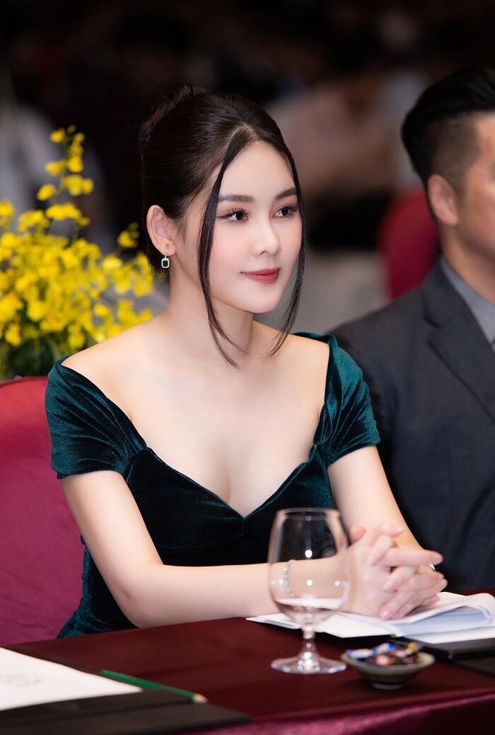 Nhan sắc hiện tại của những Hoa hậu Việt bị chê xấu khi đăng quang, kì lạ thay ngày càng đẹp-11