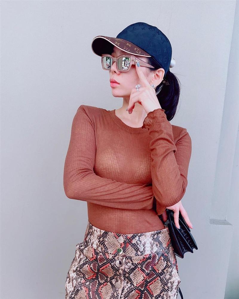 Hậu ly hôn, Lệ Quyên ngày càng sexy táo bạo: Nhưng nhìn đi nhìn lại sao lắm pha trái ngang nhạy cảm thế này-5