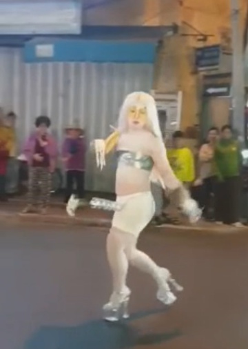 Xác minh du khách làm trò phản cảm ở Đà Lạt-1