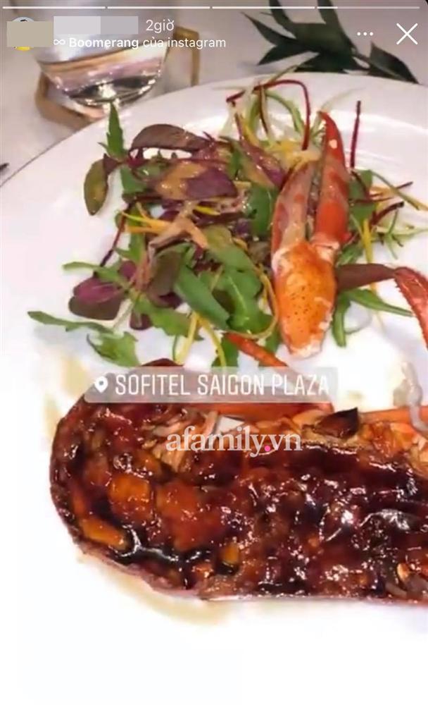 Lộ dàn phù dâu cầm chiếc phong bao lì xì có in logo doanh nghiệp nhà thiếu gia Phan Thành, đám hỏi đã chính xác 100%?-5