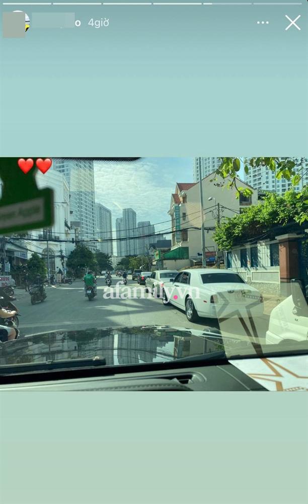 Lộ bức hình trị giá hàng chục tỷ trong lễ ăn hỏi của thiếu gia Phan Thành gây chú ý, team bê tráp nhà trai cũng đã xuất hiện?-3