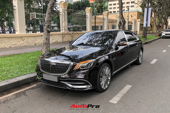 Loạt xe khủng đưa dâu trong đám hỏi Phan Thành, chú rể cầm lái Rolls-Royce Wraith 34 tỷ đồng-12