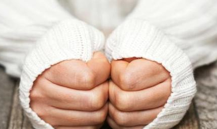 Ngày càng nhiều người trẻ bị đột tử do tắc mạch máu não: 2 món ăn cần tránh xa và 9 thực phẩm nên ăn thường xuyên để làm sạch mạch máu não-1