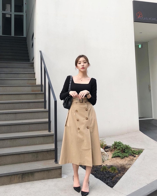 Màu trà sữa đang hot, bắt trend ngay với 10 set đồ đơn giản để mặc đẹp không trượt phát nào-5