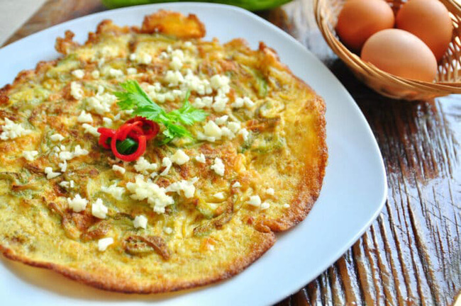 Món trứng chiên quen thuộc ngon bổ hơn vạn lần chỉ cần thêm nguyên liệu cực quen thuộc này-8